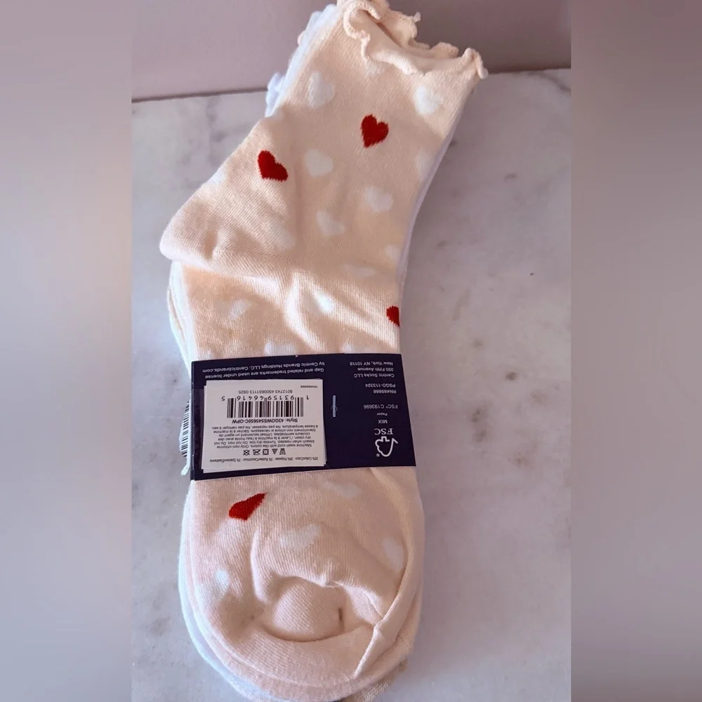 GAP Classic heart Crew Socks 5 pairs